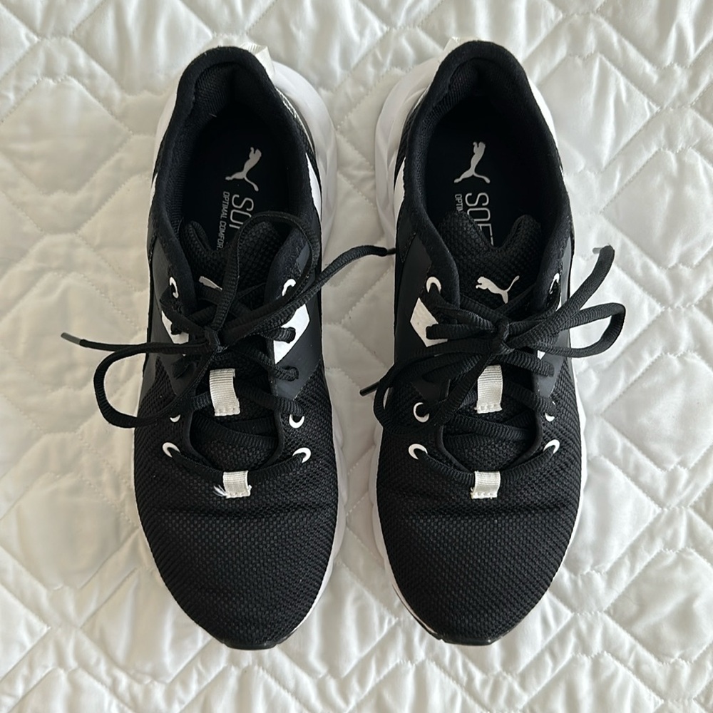 Puma Soft Foam Running Sneakers